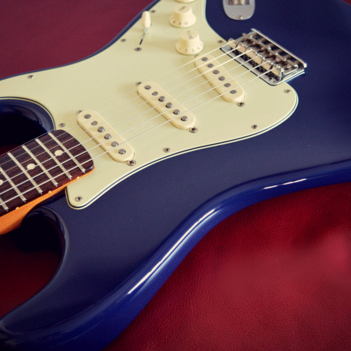 Chill Groove Rnb Backing Track in Em